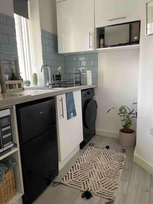 One Bedroom Putney Village Flat Londres Exterior foto