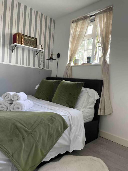 One Bedroom Putney Village Flat Londres Exterior foto
