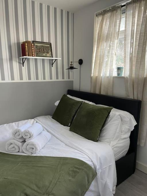 One Bedroom Putney Village Flat Londres Exterior foto