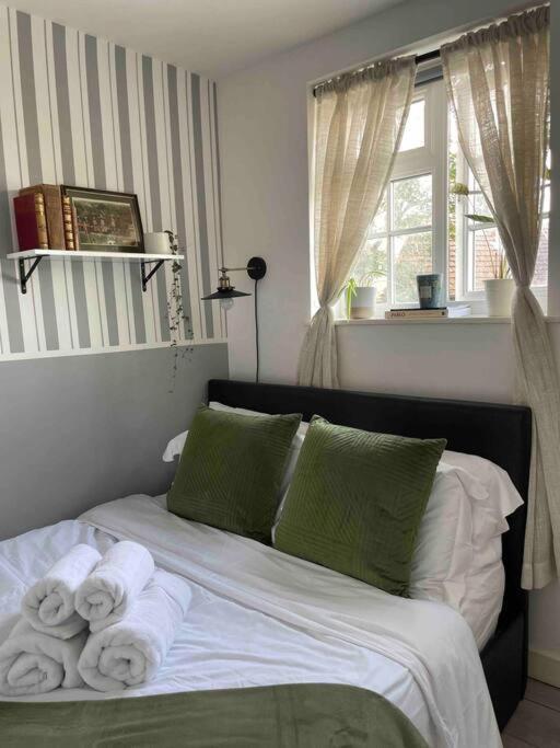 One Bedroom Putney Village Flat Londres Exterior foto